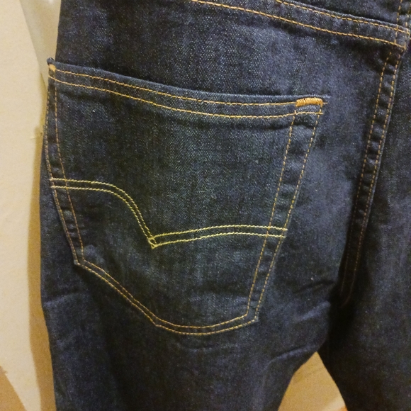 Men's Levis Denim shorts - Picture 4 of 6